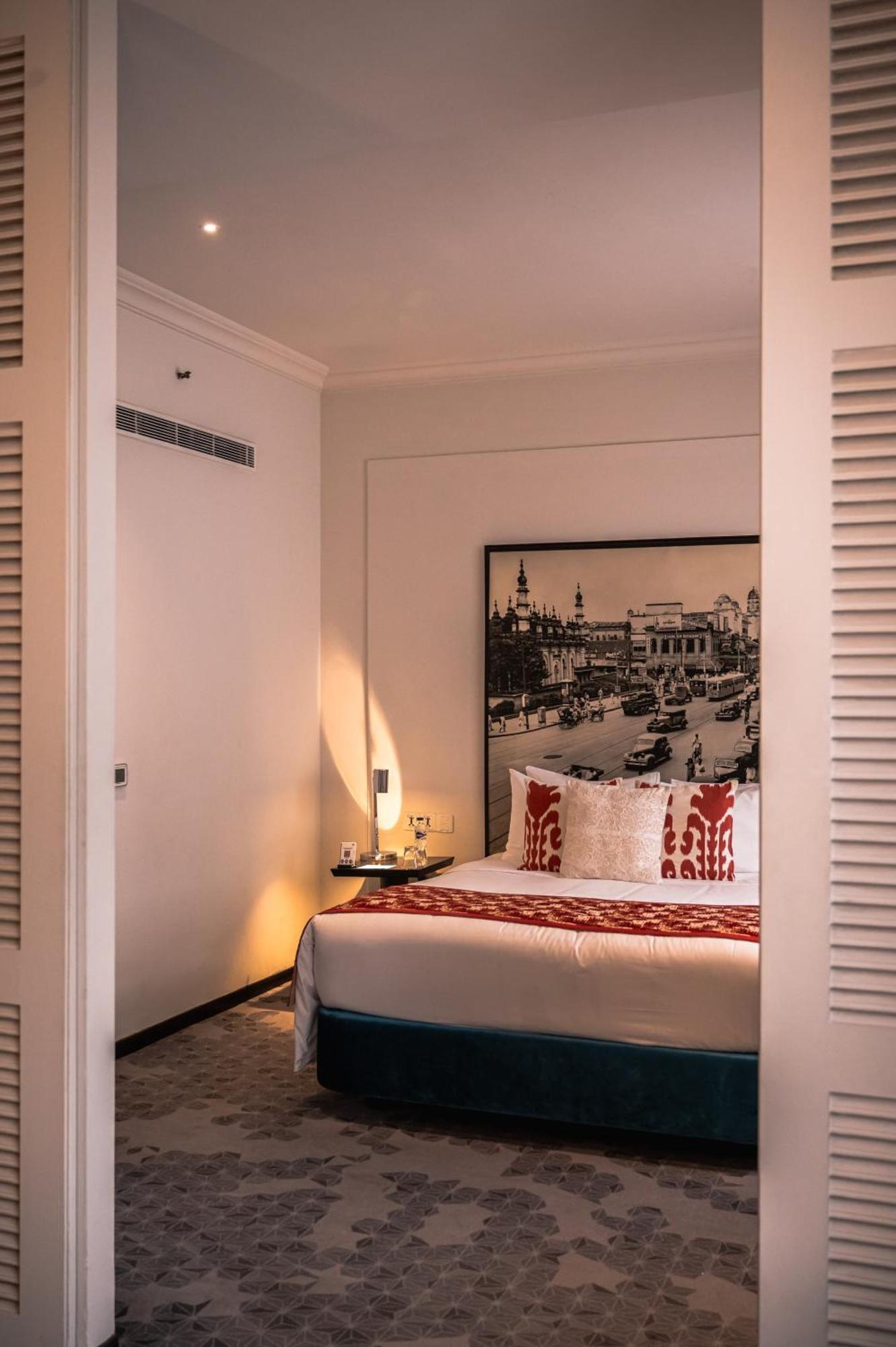 The Park 5* Kolkata